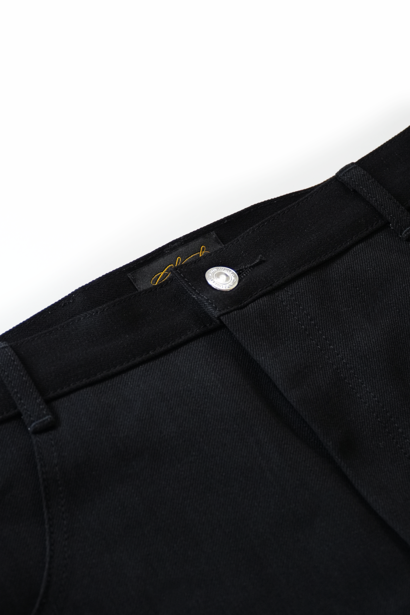 TWIST AGING BLACK DENIM PANTS